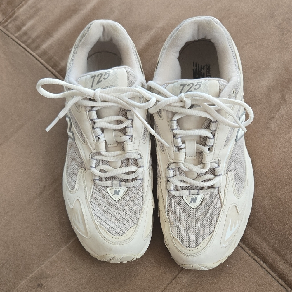 New Balance White and Gray Athletic Shoes